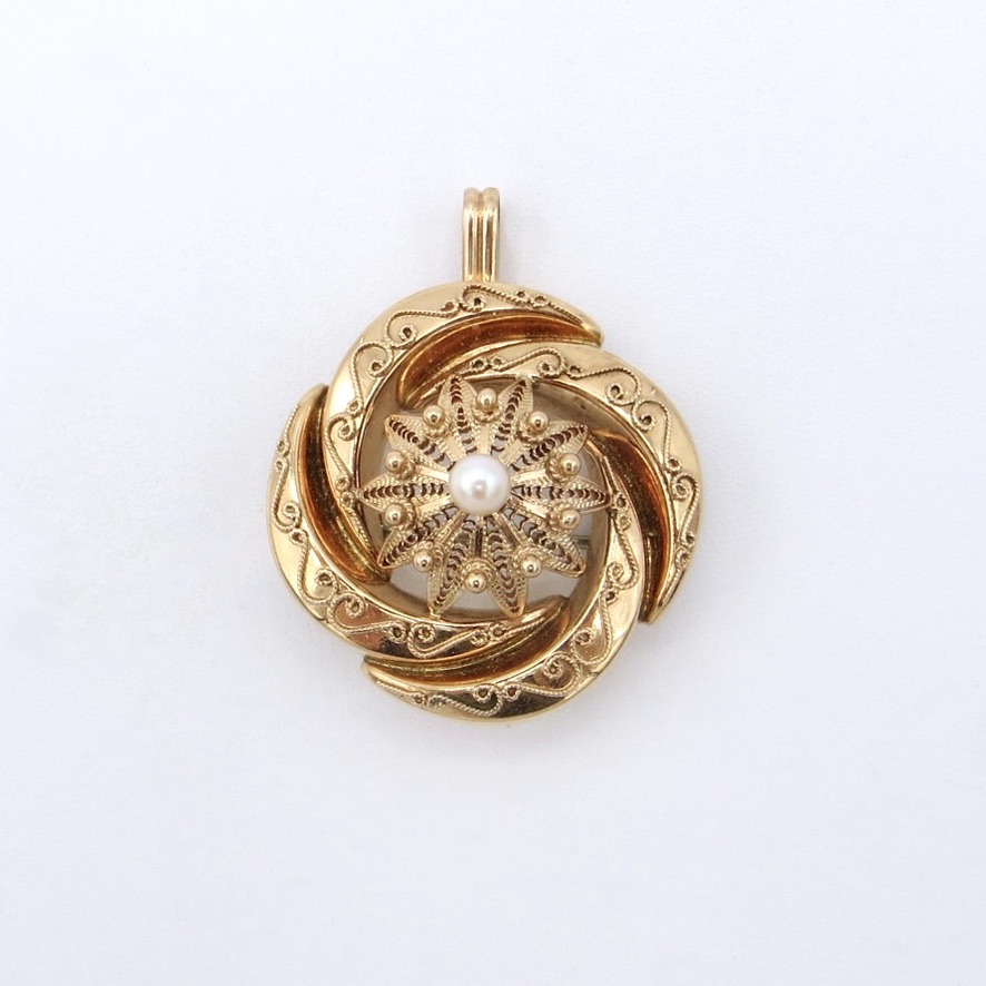 14kt Gold and Pearl Brooch