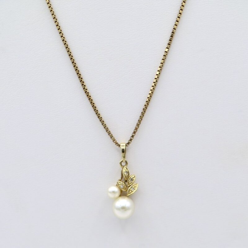 Gold, Pearl and Diamond Necklace