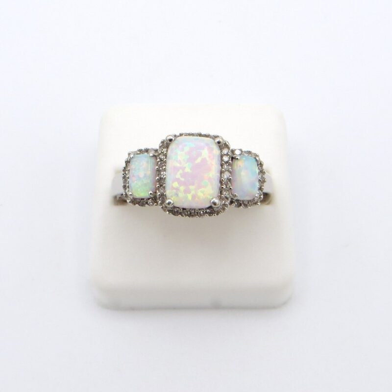 10kt Gold and Opal Ring