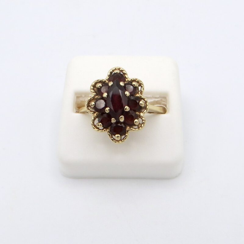 Gold Filigree and Garnet Ring