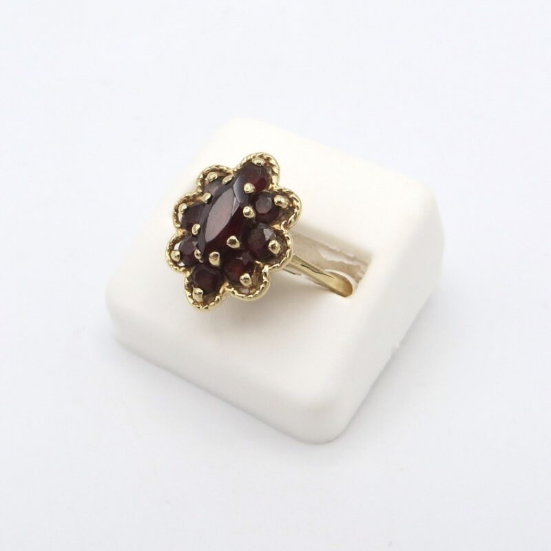 Gold Filigree and Garnet Ring