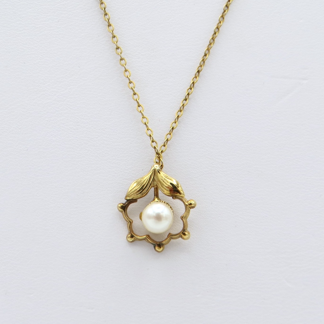 14kt Gold and Pearl Pendant